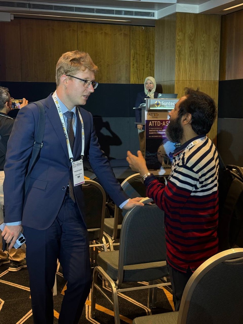 Профессиональная поездка Ивана Голодникова на ATTD-ASIA в Сингапуре